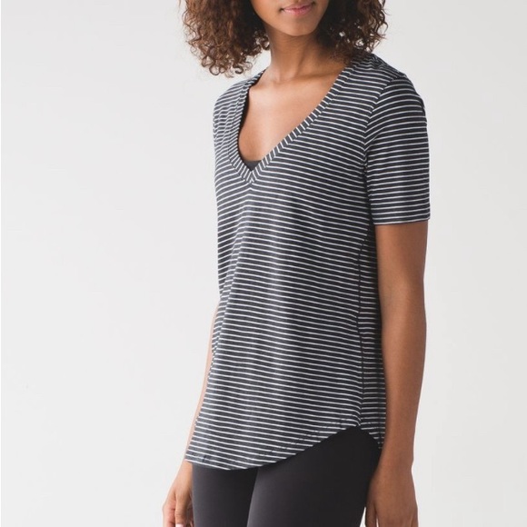 Lululemon Love Tee III - Picture 3 of 4